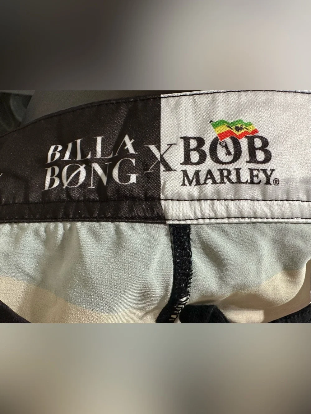 Billabong x Bob Marley Exodus collaboration board shorts size 34
